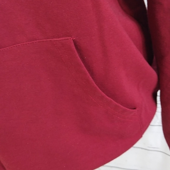 Kitty  Red Pocketed Sweatshirt Sz M - Picture 3 of 5